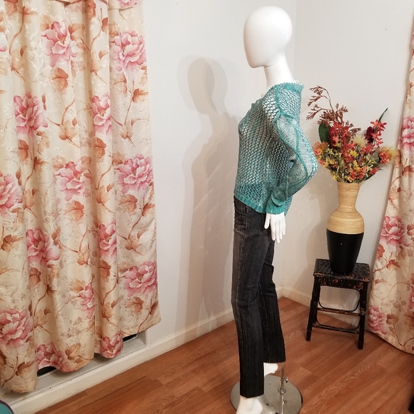 💕A.n.a Sweater Size M💕 - Picture 4 of 8